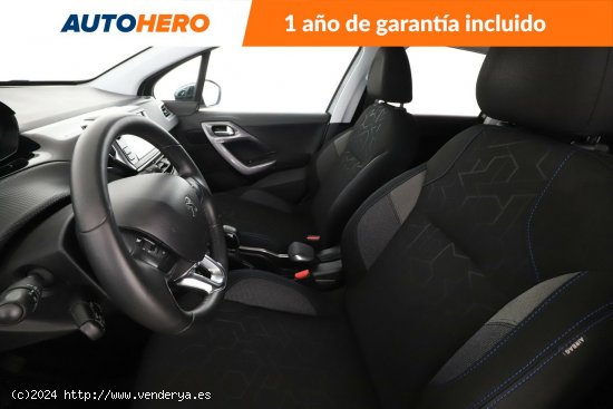 Peugeot 2008 1.2 PureTech Style - 