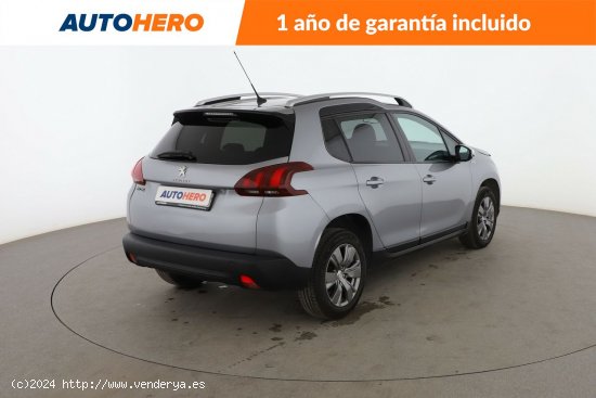 Peugeot 2008 1.6 BlueHDi Style - 