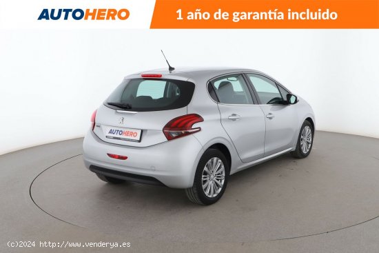 Peugeot 208 1.2 Pure Tech Allure - 