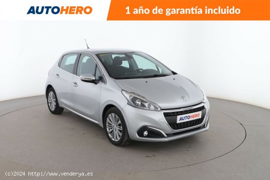 Peugeot 208 1.2 Pure Tech Allure - 