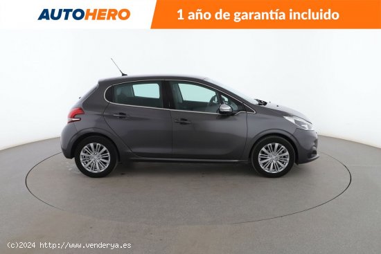 Peugeot 208 1.2 PureTech Allure - 