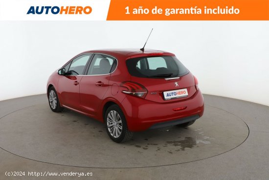 Peugeot 208 1.2 PureTech Allure - 