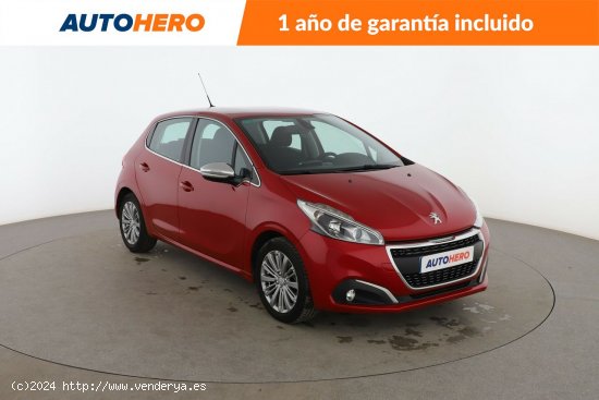 Peugeot 208 1.2 PureTech Allure - 