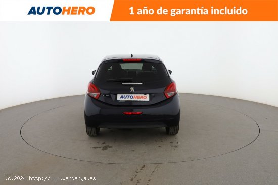 Peugeot 208 1.2 PureTech Tech Edition - 