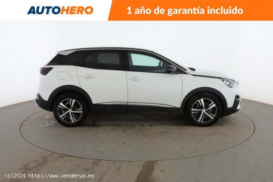 Peugeot 3008 1.2 PureTech Allure - 