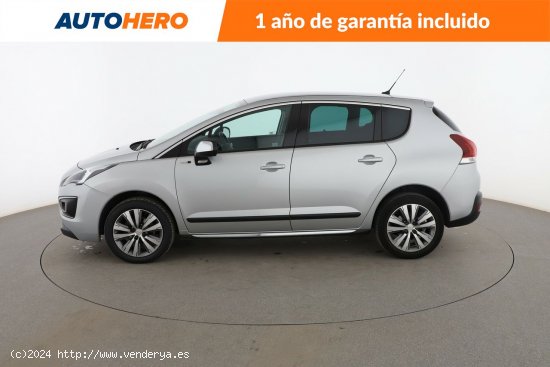 Peugeot 3008 1.6 Blue-HDi Style - 