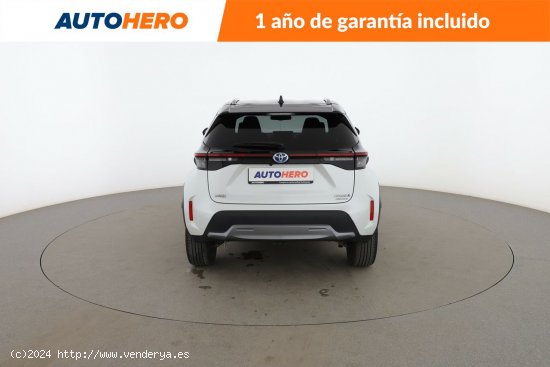 Toyota Yaris Cross 1.5 Hybrid AWD i Adventure - 