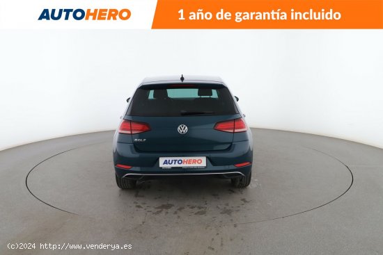 Volkswagen Golf 1.4 TSI Advance - 