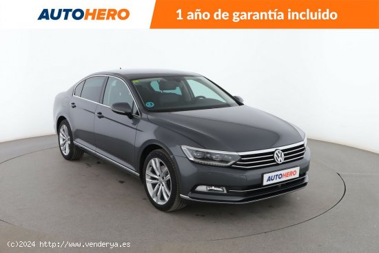 Volkswagen Passat 1.8 TSI Sport BlueMotion - 