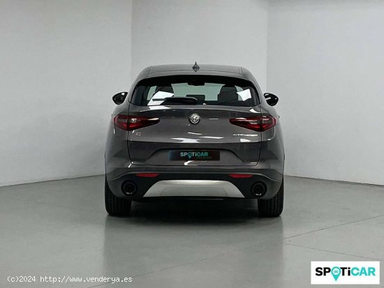 Alfa Romeo Stelvio  2.2 Diésel 154kW (210CV)  Q4 Competizione - Girona