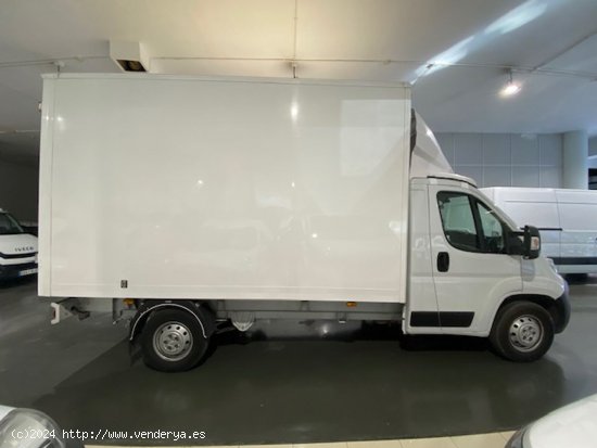 Citroën Jumper Camión 2.2BlueHDi 35 L3 140cv - GARANTIA FÁBRICA 07/2025 - Barcelona