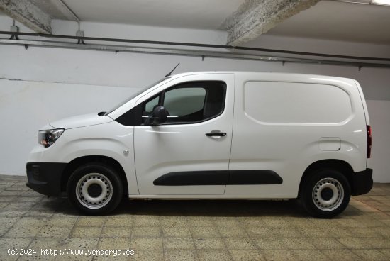 Opel Combo CARGO EXPRES 1.6 CDTI 100 CV IMPECABLE - Santa Coloma de Gramenet