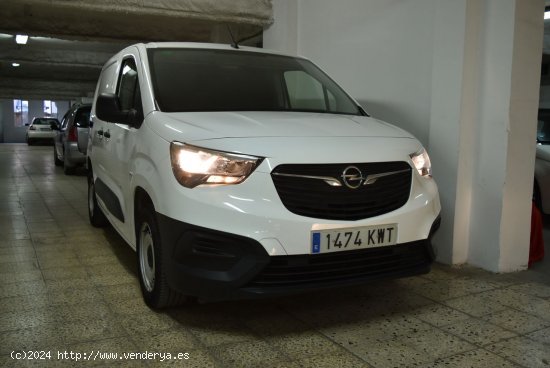 Opel Combo CARGO EXPRES 1.6 CDTI 100 CV IMPECABLE - Santa Coloma de Gramenet