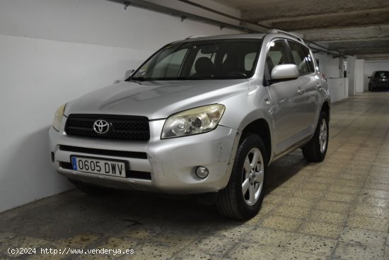 Toyota Rav4 D2AD - Santa Coloma de Gramenet