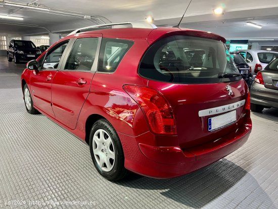 Peugeot 308 SW 1.6 Hdi Envy 92cv. Pocos KM !!! Como nuevo !!! - Barcelona