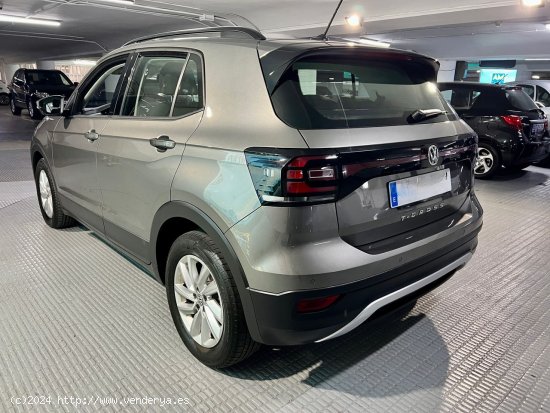 Volkswagen T-Cross 1.0 TSI 115cv Aut. Nacional. pocos KM. IVA deducible. - Barcelona