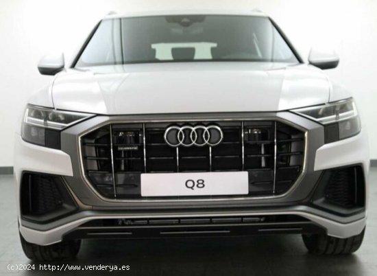 Audi Q8 50 TDI quattro S line AIR AHK LM21 - Madrid