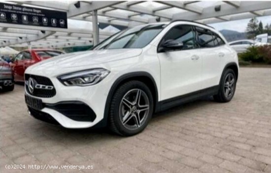  Mercedes GLA 220 CDI AMG 4M NIGHT, NAVI, BURMESTER - Madrid 