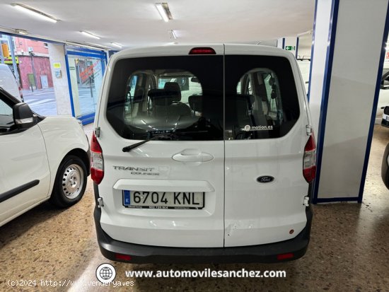 Ford Transit Courier 1.5TDCI COMBI-5 - Santa Coloma de Gramanet