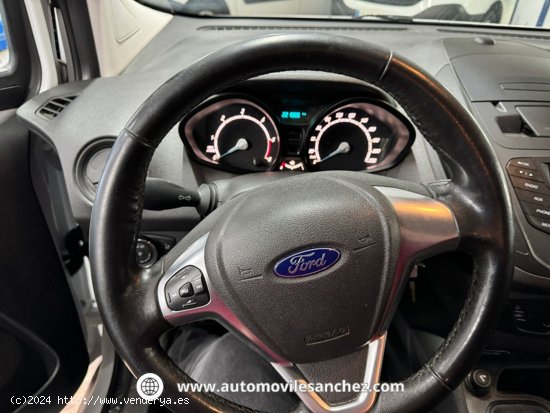 Ford Transit Courier 1.5TDCI COMBI-5 - Santa Coloma de Gramanet