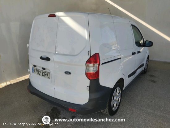 Ford Transit Courier 1.5TDCI FURGON - Santa Coloma de Gramanet