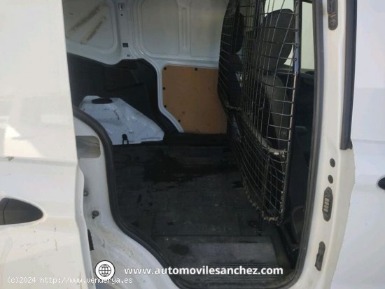 Ford Transit Courier 1.5TDCI FURGON - Santa Coloma de Gramanet