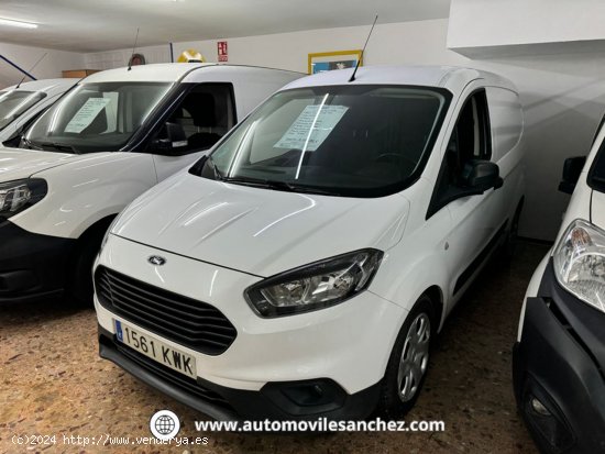 Ford Transit Courier 1.5TDCI FURGON - Santa Coloma de Gramanet