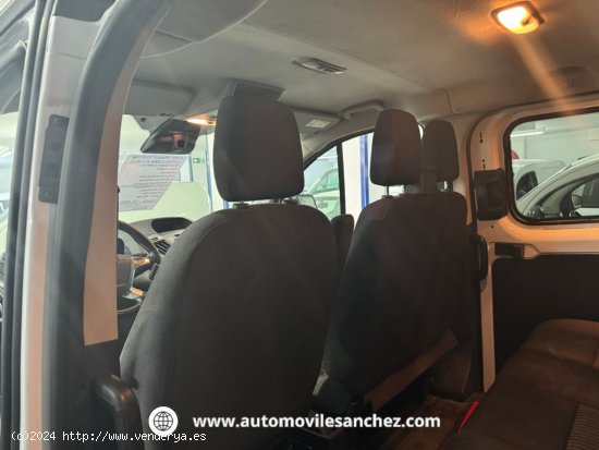 Ford Transit Custom 2.0TDCI COMBI - Santa Coloma de Gramanet