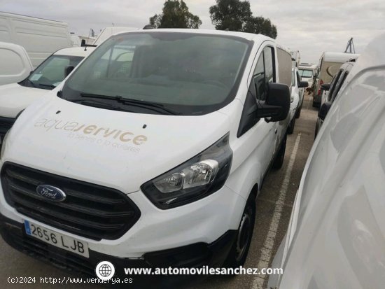  Ford Transit Custom 2.0TDCI FURGON - Santa Coloma de Gramanet 