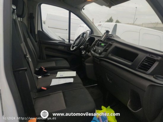 Ford Transit Custom 2.0TDCI FURGON - Santa Coloma de Gramanet