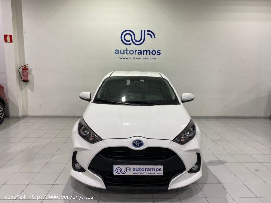 Toyota Yaris 1.5 VVT-I HEV ACTIVE TECH 116 5P - Terrassa