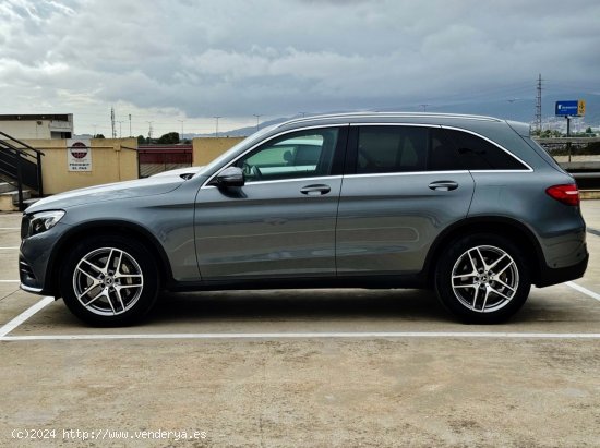 Mercedes Clase GLC 250 4MATIC AMG LINE FULL EQUIP! - El Prat de Llobregat