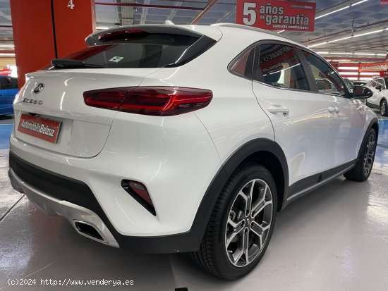 Kia XCeed 5 AÑOS GARANTÍA - El Prat de Llobregat