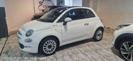 Fiat 500 1.0 Hybrid DOLCEVITA 2022 APPLE CARPLAY-CLIMA-TECHO PANORAMICO - Mataró