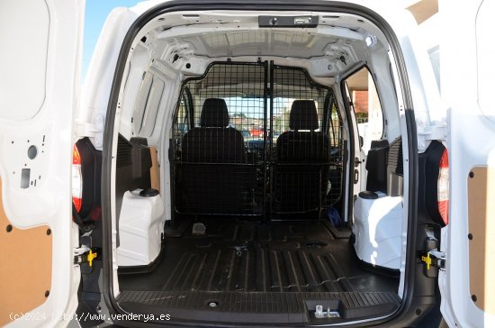 Ford Transit Courier FURGÓN VAN  1.5 TDCI TREND 75CV ( CERRAJERÍA ANTIRROBOS - Sant Vicenç dels H