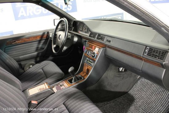 Mercedes CLE 300 CE 24 231cv Manual - Madrid