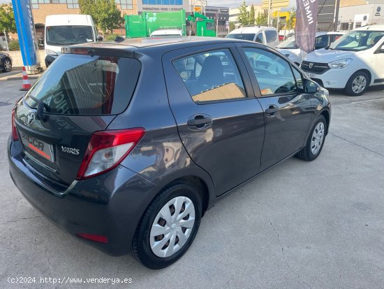 Toyota Yaris LIVE 5P - Granollers