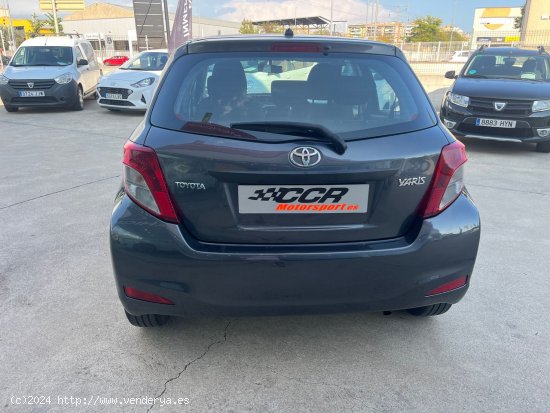 Toyota Yaris LIVE 5P - Granollers