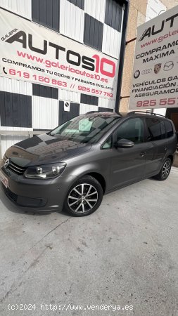  Volkswagen Touran  1.6 TDI 105cv Advance Bluemotion Tech 7 plazas 6 velocidades - Numancia de la Sag 