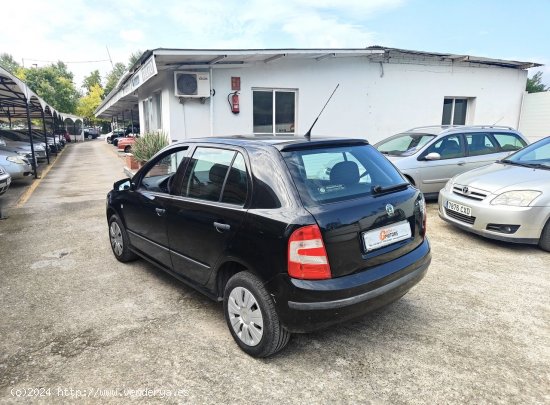 Skoda Fabia 1.2 YOUNG - Cornella de Terri