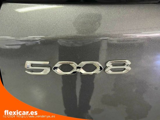 Peugeot 5008 1.2  96KW (130CV) S&S Allure - 5 P (2022) - Viladecans