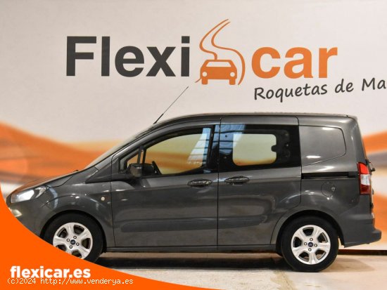 Ford Tourneo Courier 1.5 TDCi 74kW (100CV) Titanium - Roquetas de Mar