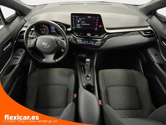 Toyota C-HR 1.8 125H Active - Cornellà de Llobregat