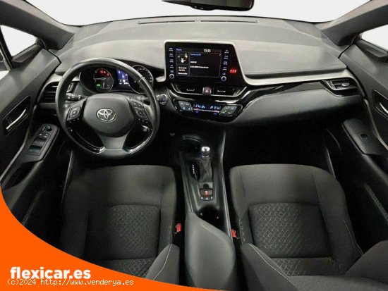 Toyota C-HR 1.8 125H Active - Cornellà de Llobregat