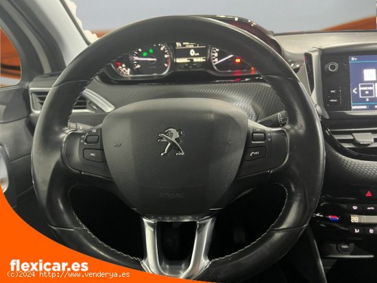 Peugeot 2008 Allure 1.2 PureTech 96KW (130CV) S&S - Collado Villalba