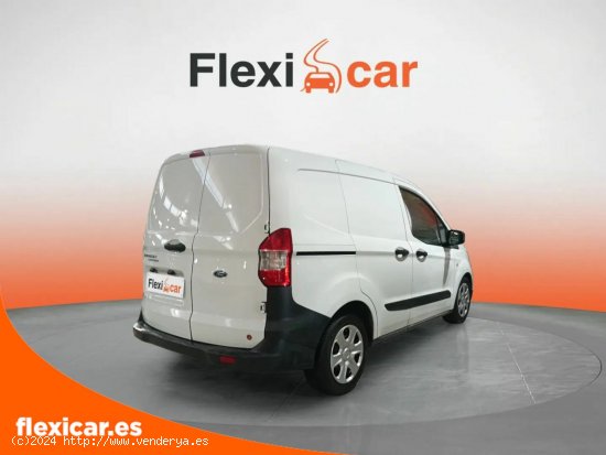 Ford Transit Courier 1499 cm3 : 74 kW / 101 CV - San Fernando de Henares