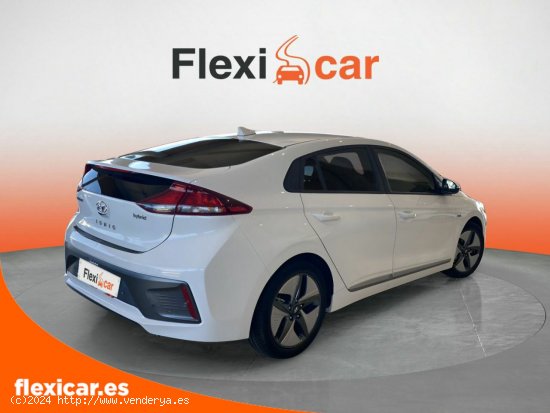 Hyundai IONIQ 1.6 GDI HEV Klass DCT - Santiago de Compostela