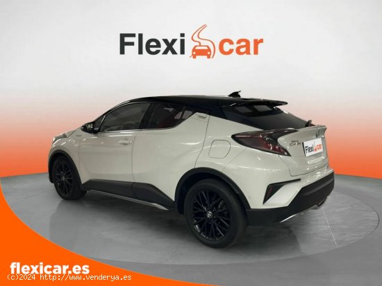 Toyota C-HR 1.8 125H Dynamic Plus - Badalona