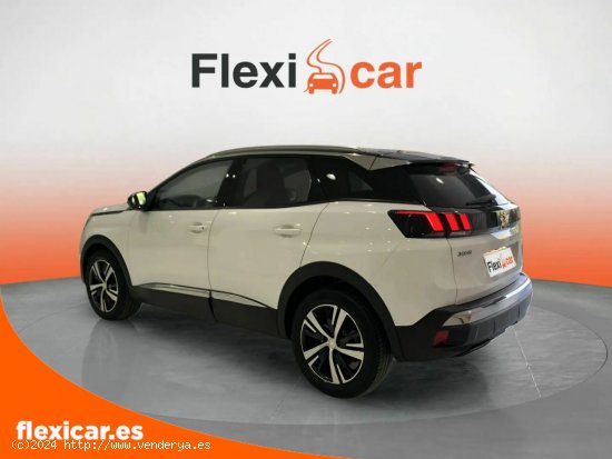 Peugeot 3008 1.2 PURETECH 96KW (130CV) ALLURE S&S - Sevilla