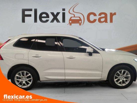 Volvo XC-60 2.0 D5 AWD Momentum Auto - Mairena del Aljarafe